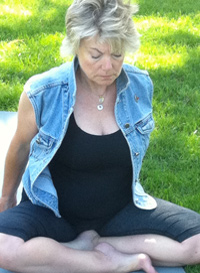 Instructor Leslie Salmon
